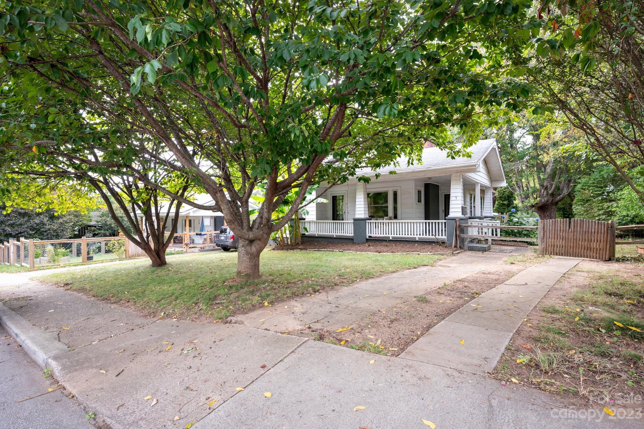 9 Covington Street Asheville NC 28806
