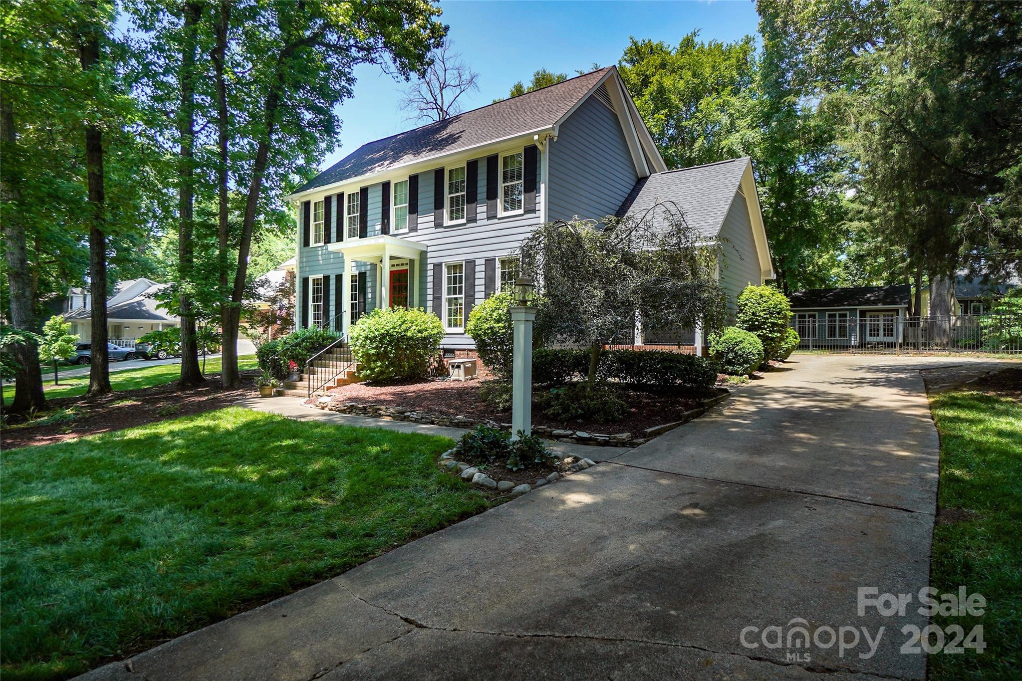 4020 Meadowridge Drive Charlotte NC 28226