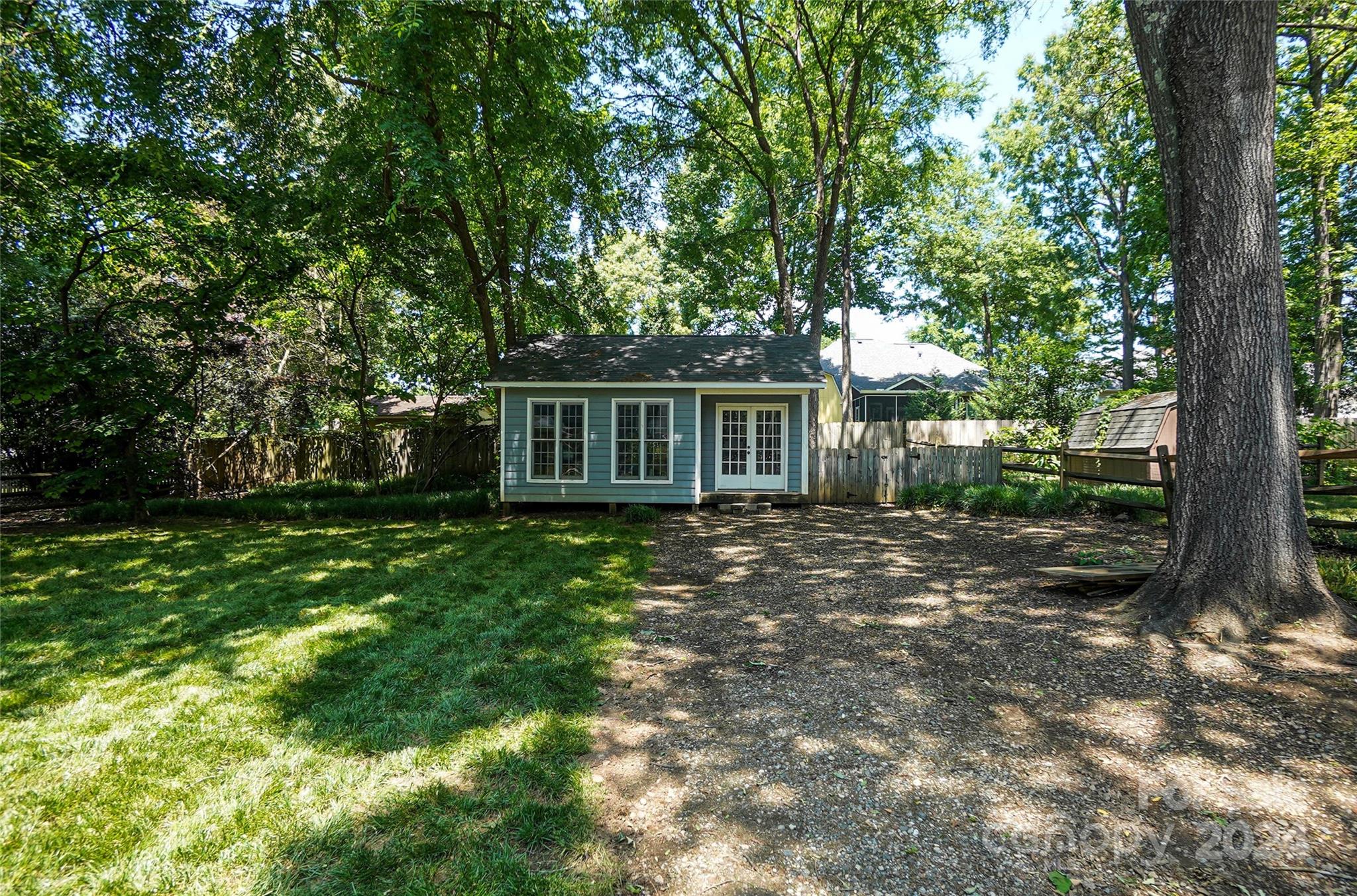 4020 Meadowridge Drive Charlotte NC 28226