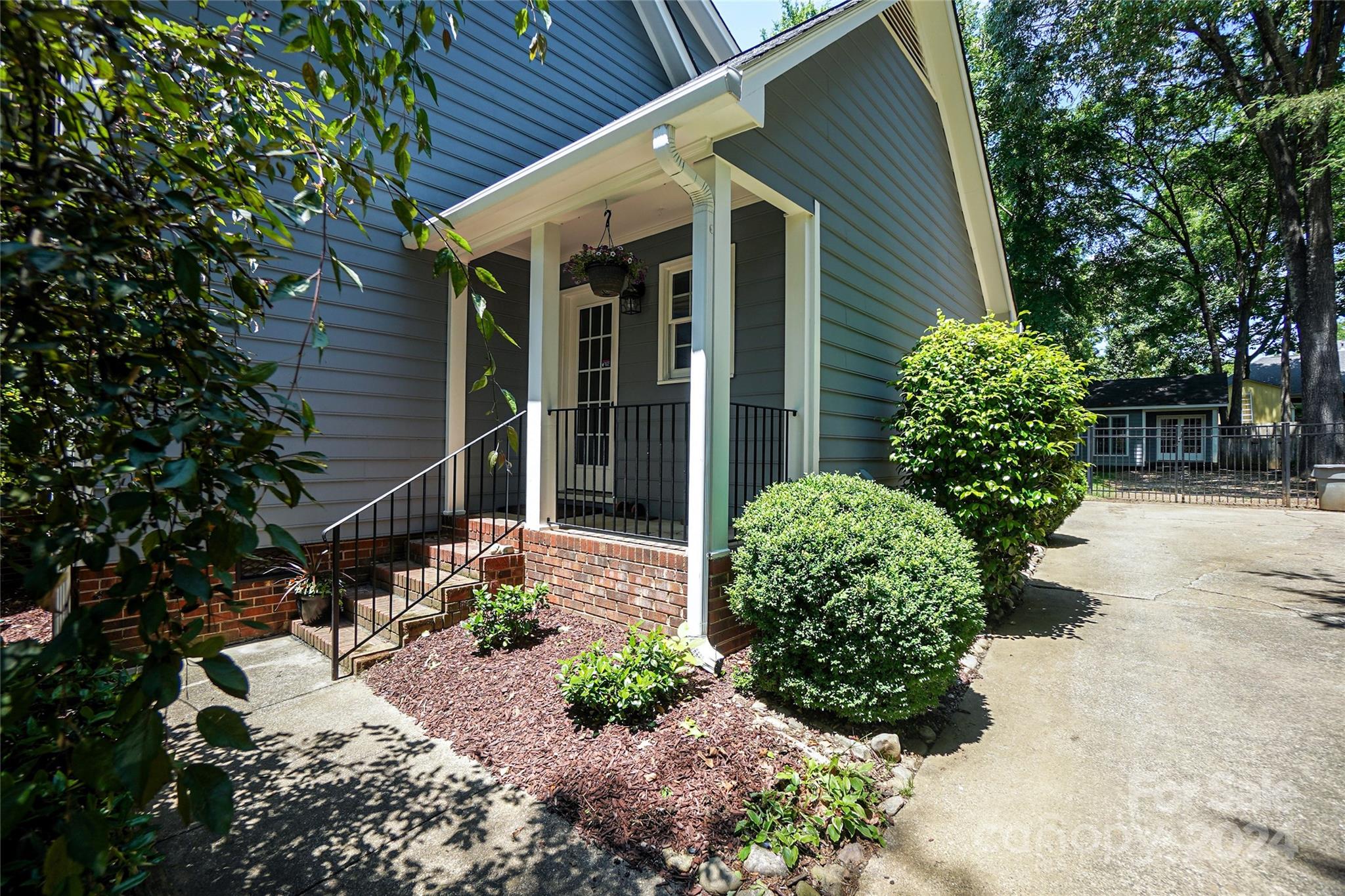 4020 Meadowridge Drive Charlotte NC 28226