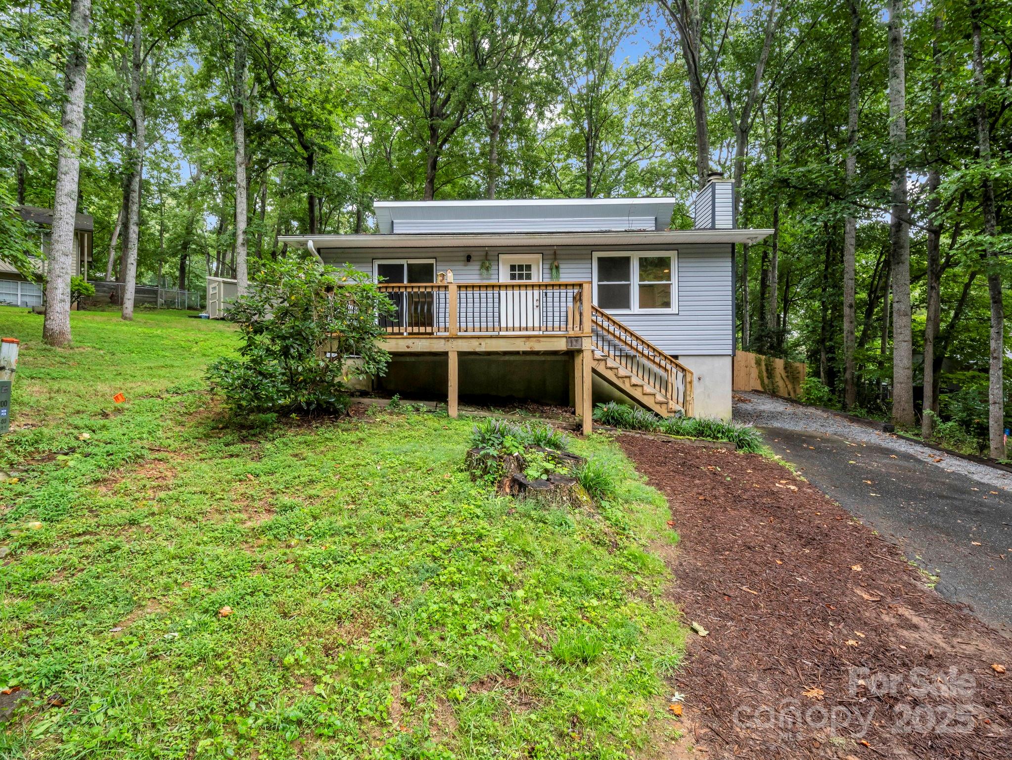 17 Valleywood Court Asheville NC 28803