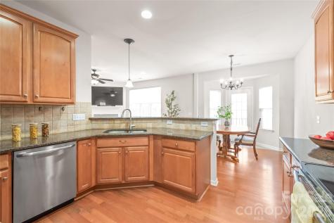 17231 Westmill Lane Charlotte NC 28277