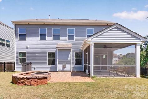 109 W Heart Pine Lane Statesville NC 28677