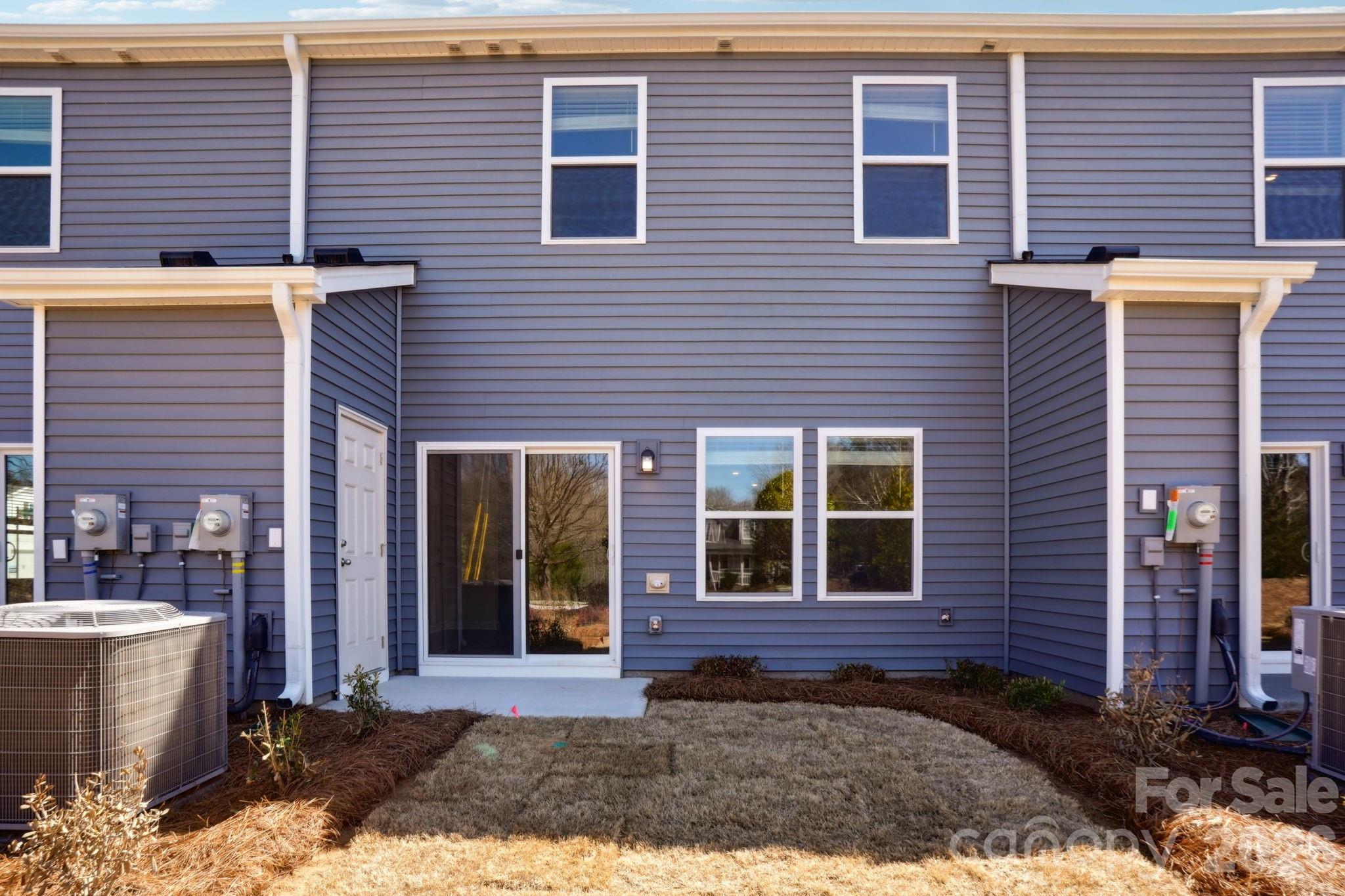 9044 Foggy Brook Loop Charlotte NC 28216