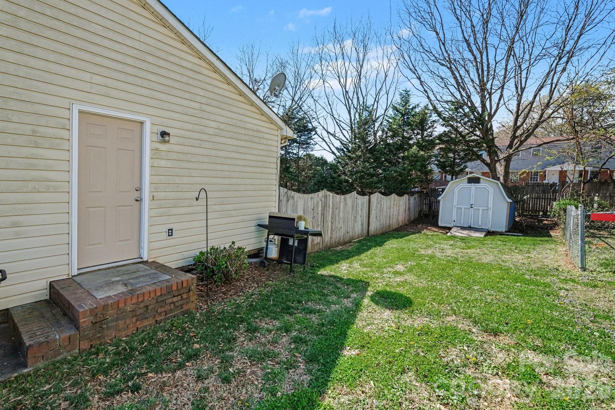 105 Chadwick Circle Dallas NC 28034