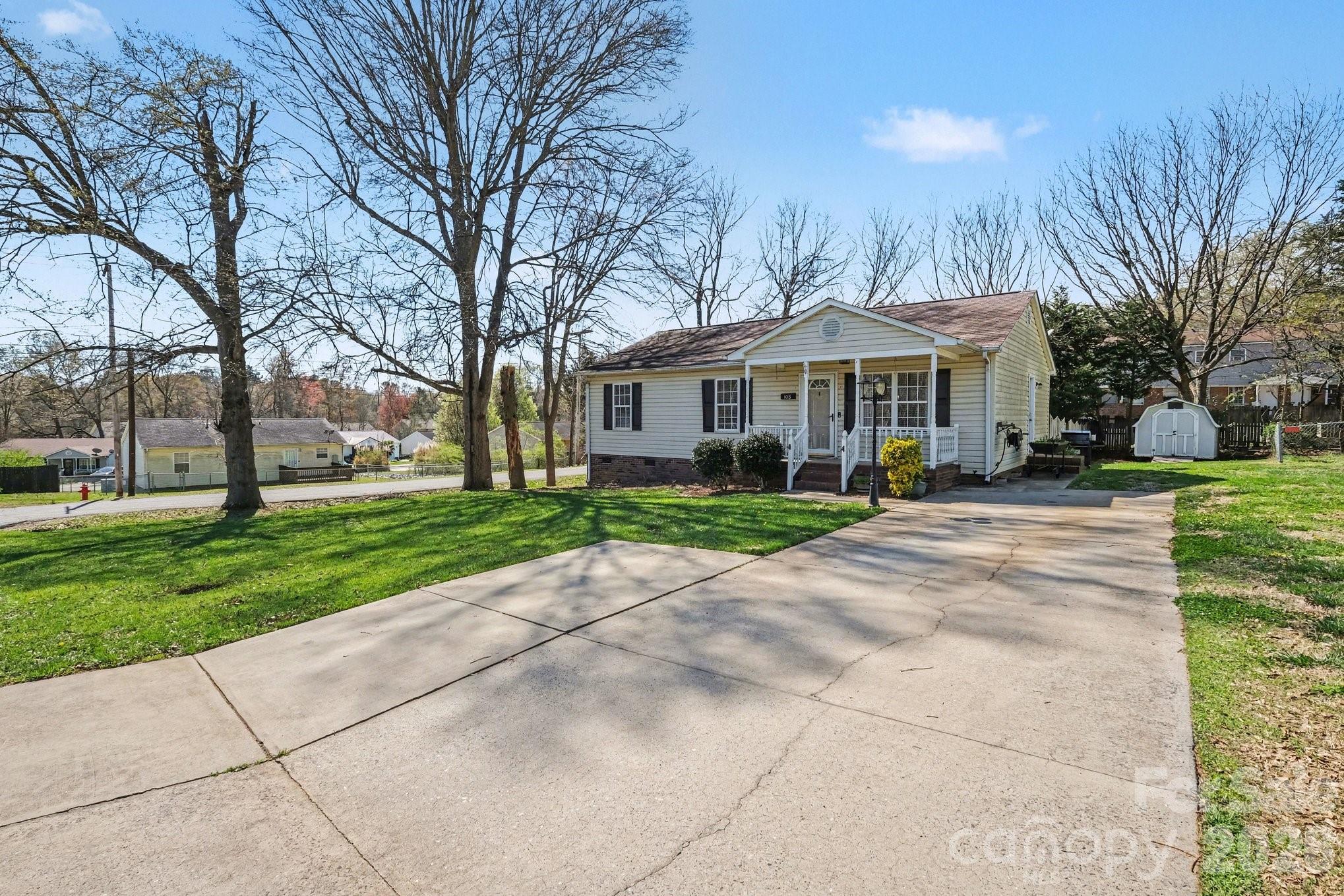 105 Chadwick Circle Dallas NC 28034