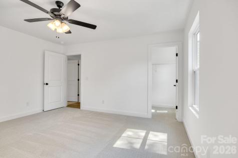 201 Henderson Circle Harrisburg NC 28075