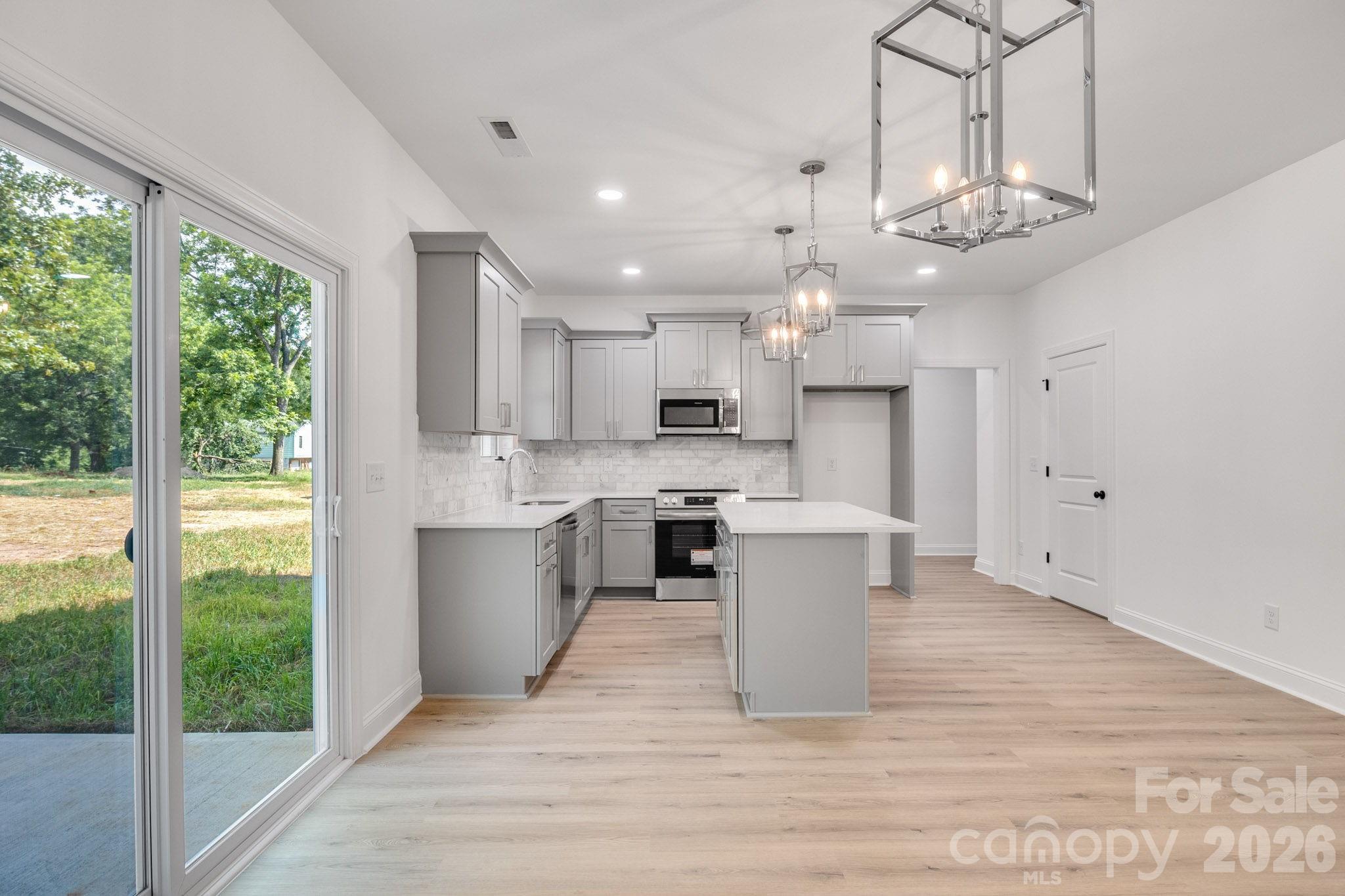 201 Henderson Circle Harrisburg NC 28075