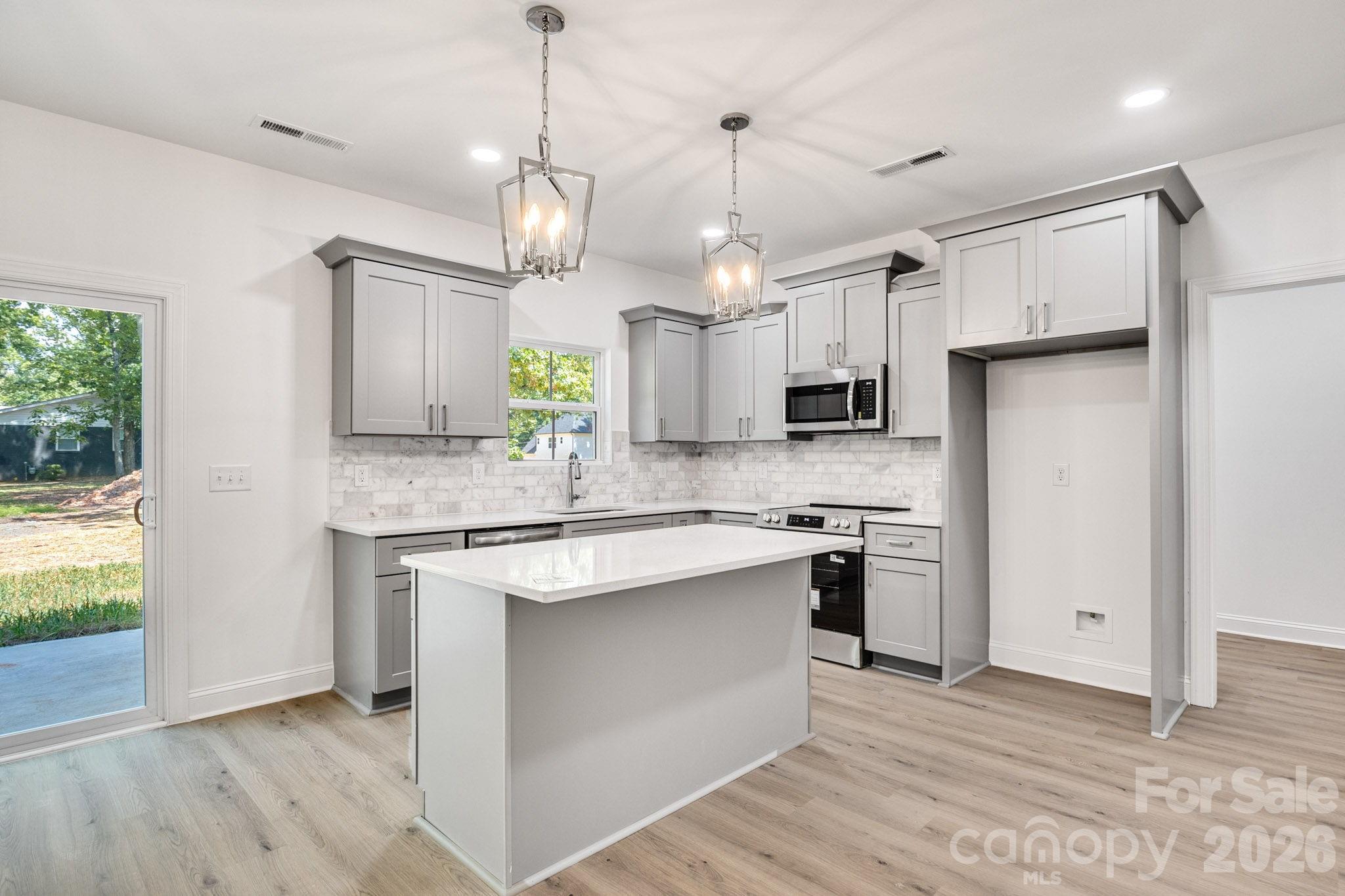 201 Henderson Circle Harrisburg NC 28075