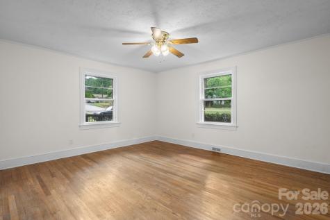 102 Ann Street Morganton NC 28655