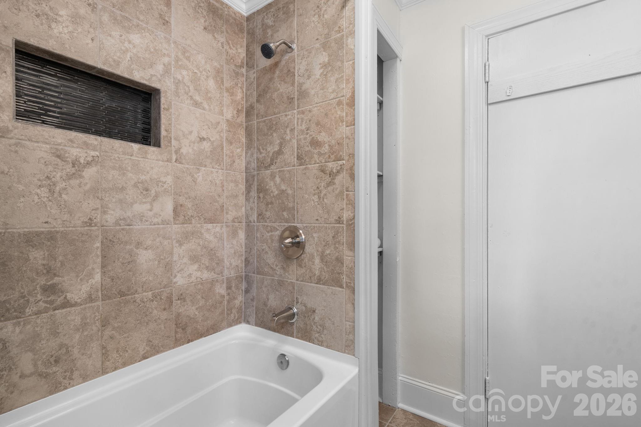 102 Ann Street Morganton NC 28655
