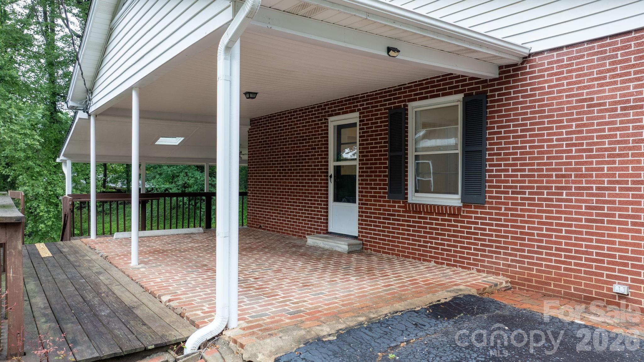 102 Ann Street Morganton NC 28655