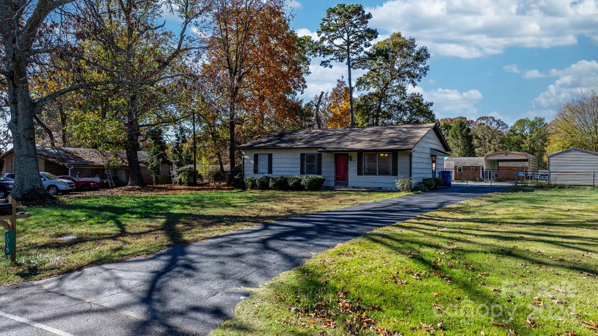 1015 22nd Street Place NE Hickory NC 28601