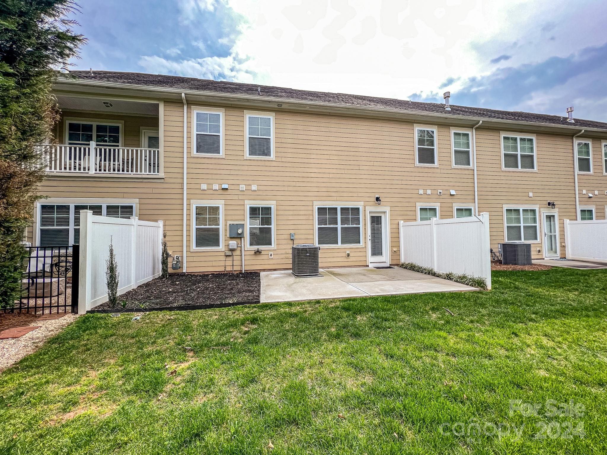4043 La Crema Drive Charlotte NC 28214
