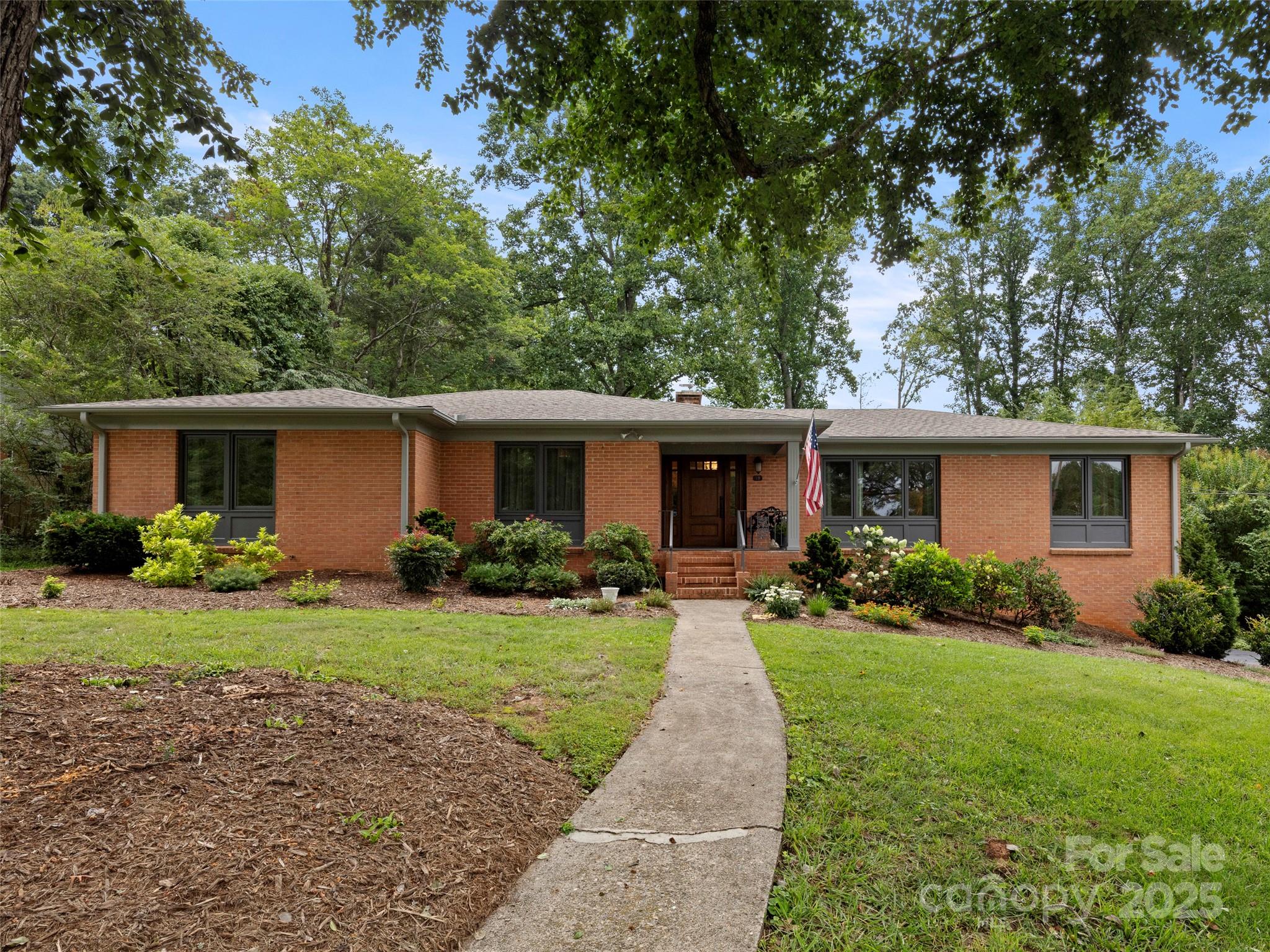 19 Pheasant Drive Asheville NC 28803