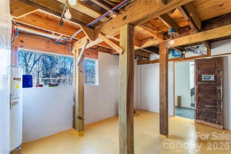 105 Adams Hill Road Asheville NC 28806