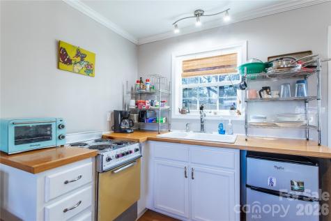 105 Adams Hill Road Asheville NC 28806