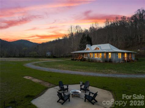 2805 Nc 9 Highway Black Mountain NC 28711