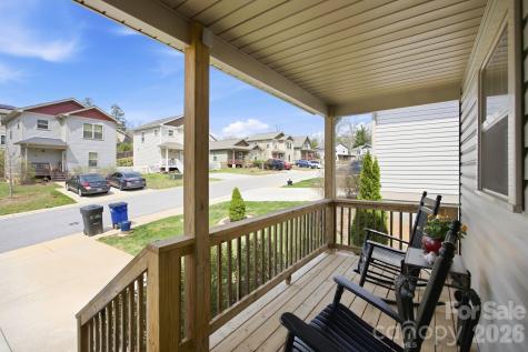 5 Lillie Farm Lane Weaverville NC 28787