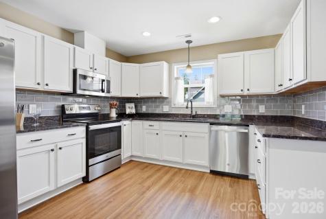 5 Lillie Farm Lane Weaverville NC 28787