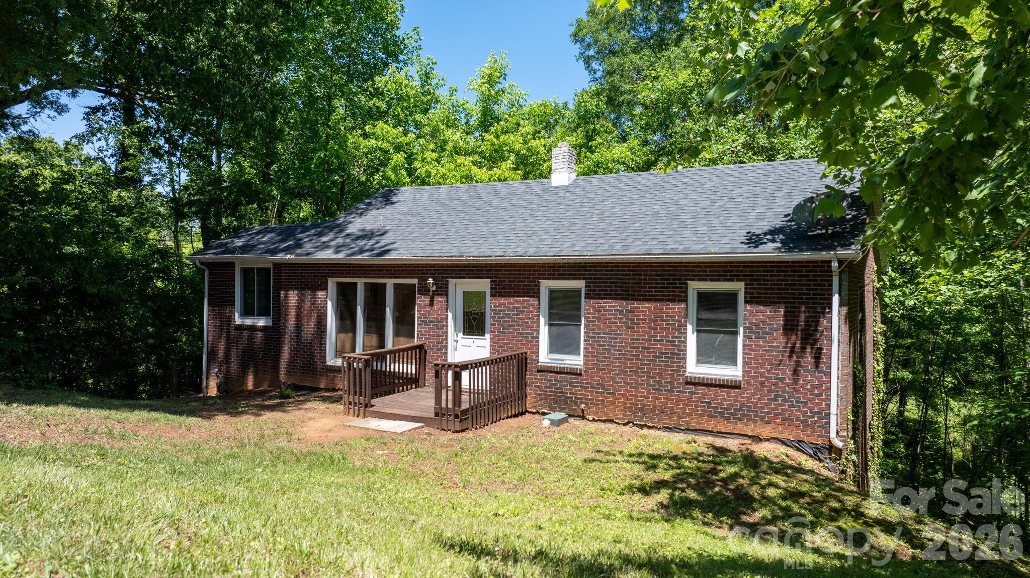 722 E F Street Newton NC 28658