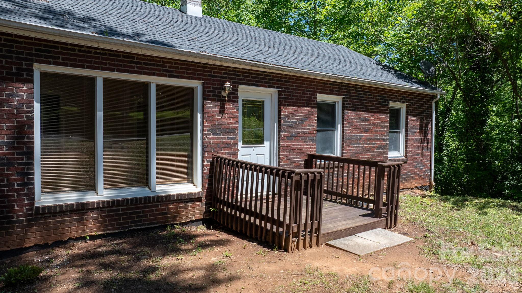722 E F Street Newton NC 28658