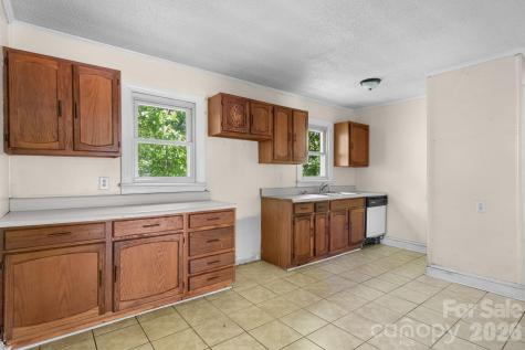 722 E F Street Newton NC 28658