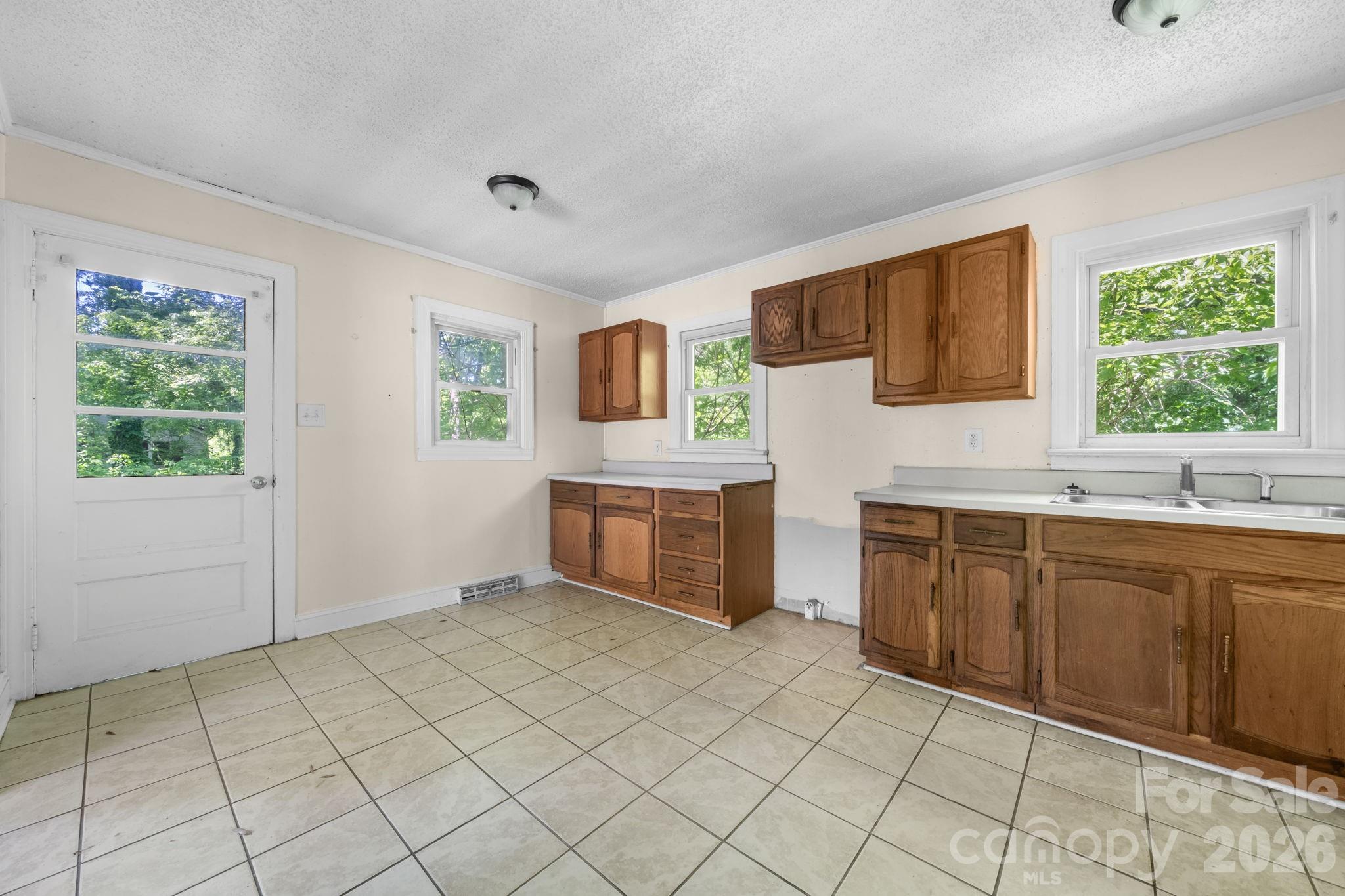 722 E F Street Newton NC 28658