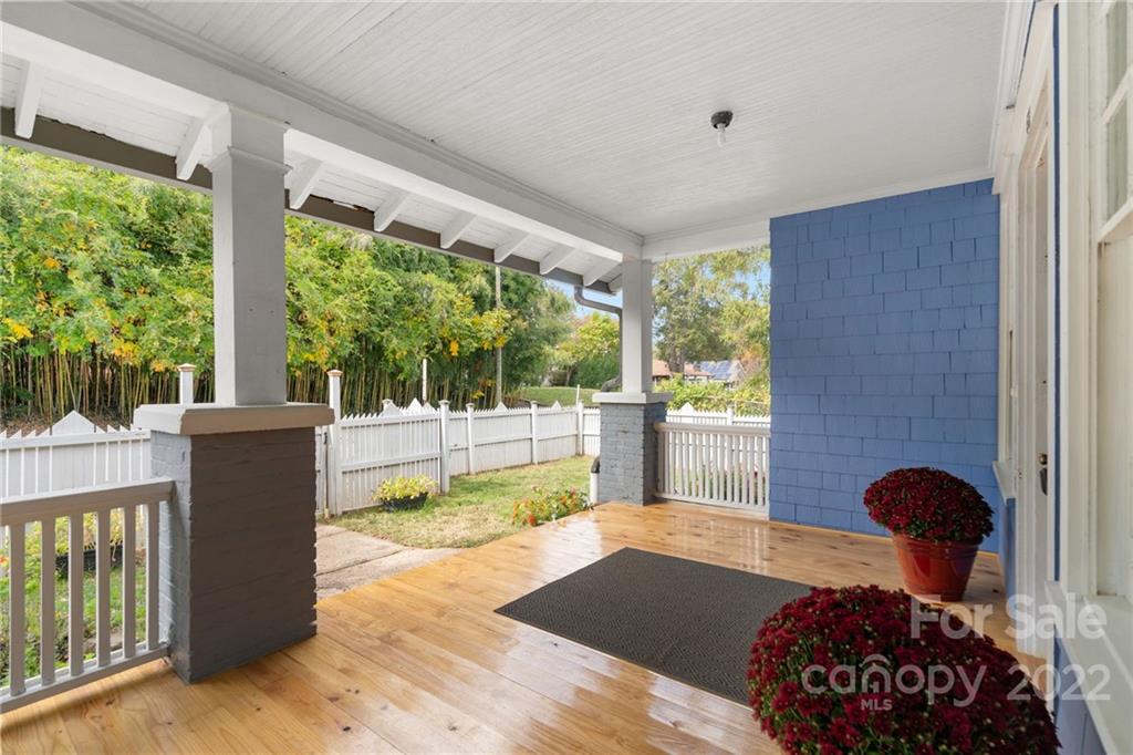 51 Henrietta Street Asheville NC 28801