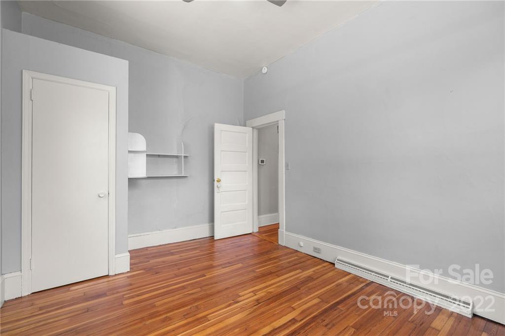 51 Henrietta Street Asheville NC 28801