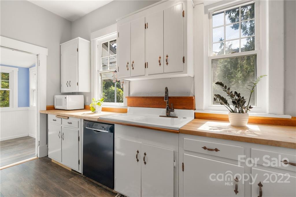 51 Henrietta Street Asheville NC 28801