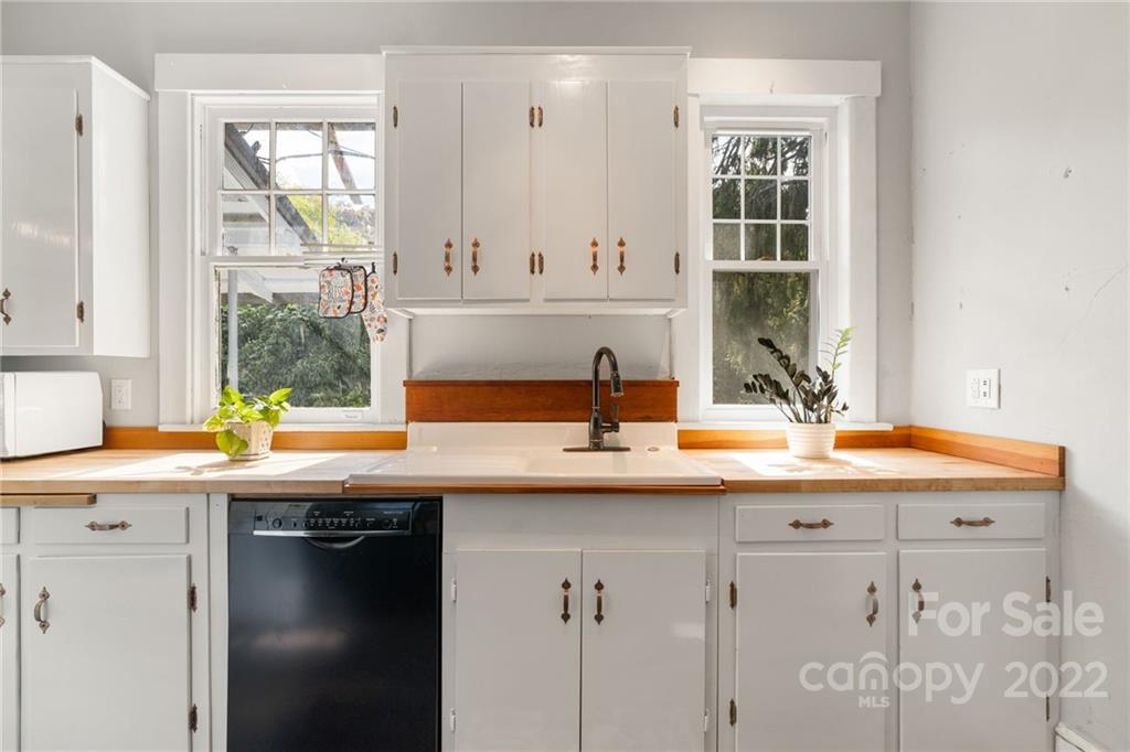 51 Henrietta Street Asheville NC 28801