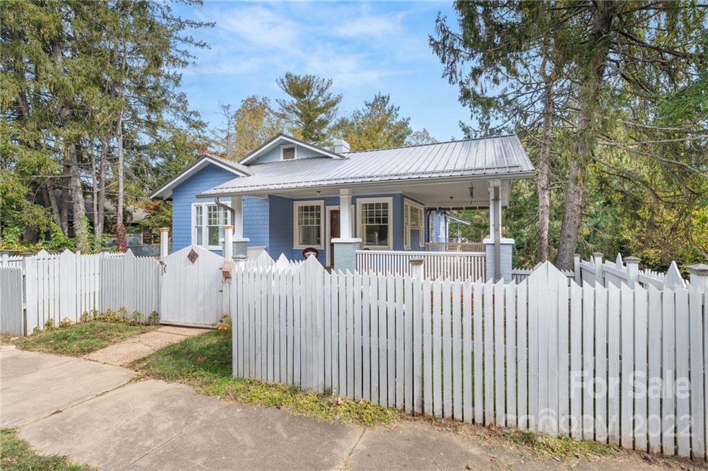 51 Henrietta Street Asheville NC 28801
