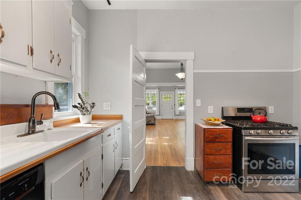 51 Henrietta Street Asheville NC 28801