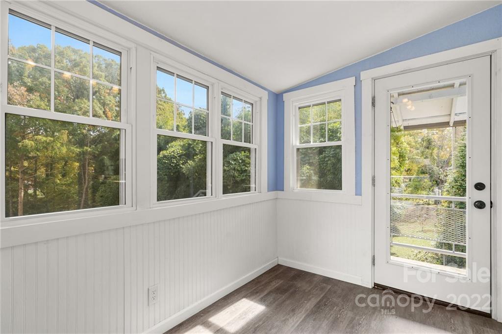 51 Henrietta Street Asheville NC 28801
