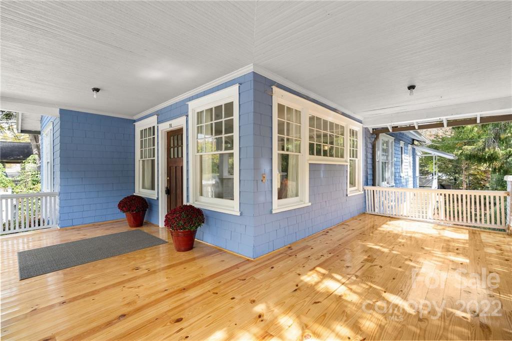 51 Henrietta Street Asheville NC 28801