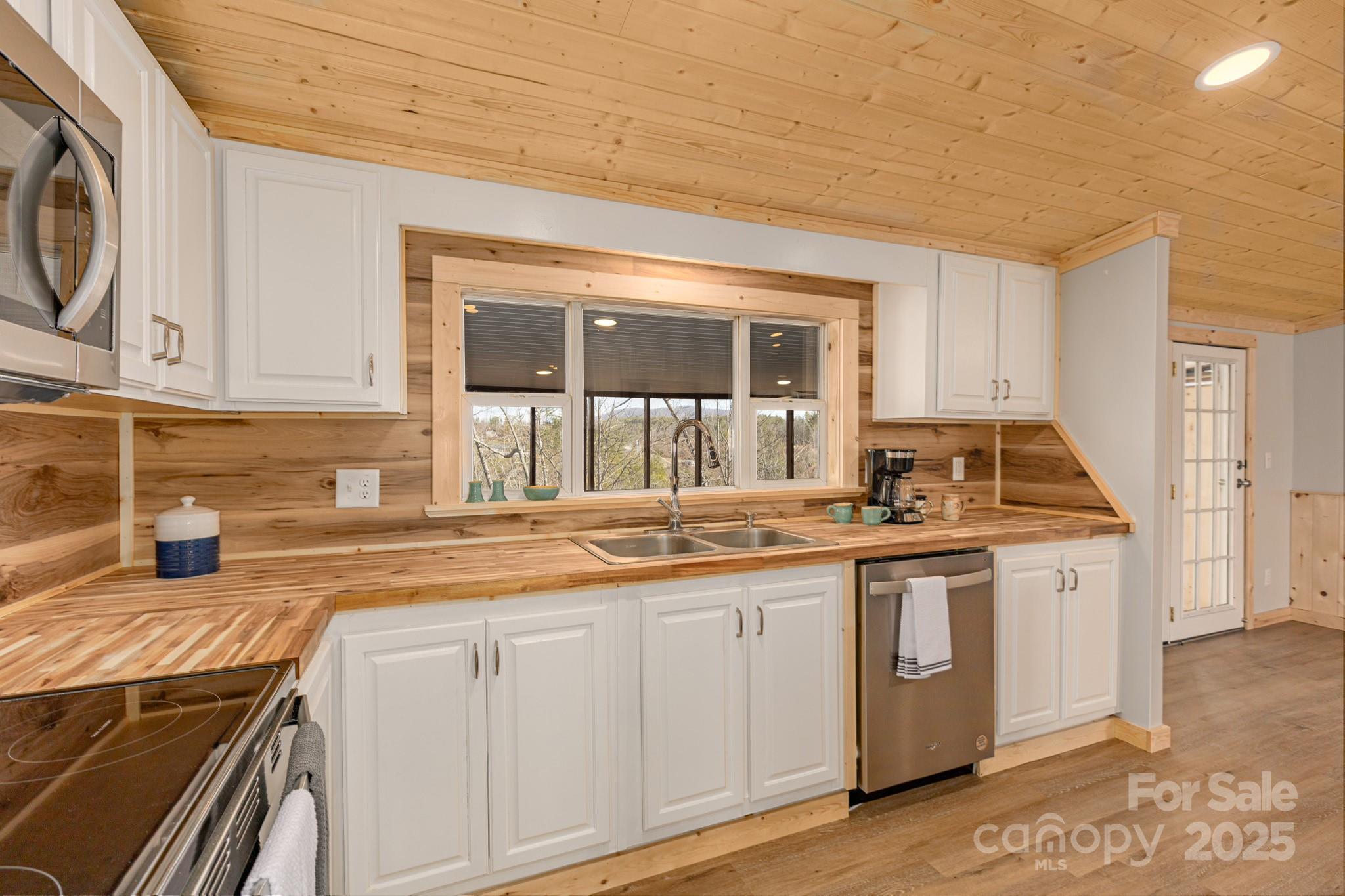 459 Vaughan Road Spruce Pine NC 28777