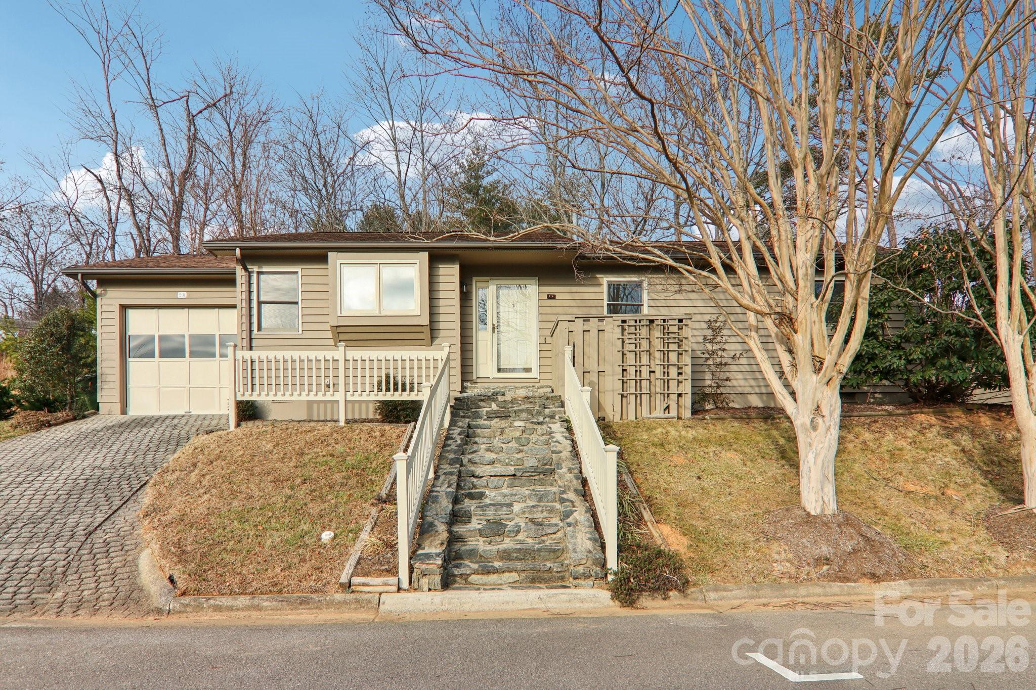 5 Hedgerose Court Asheville NC 28805