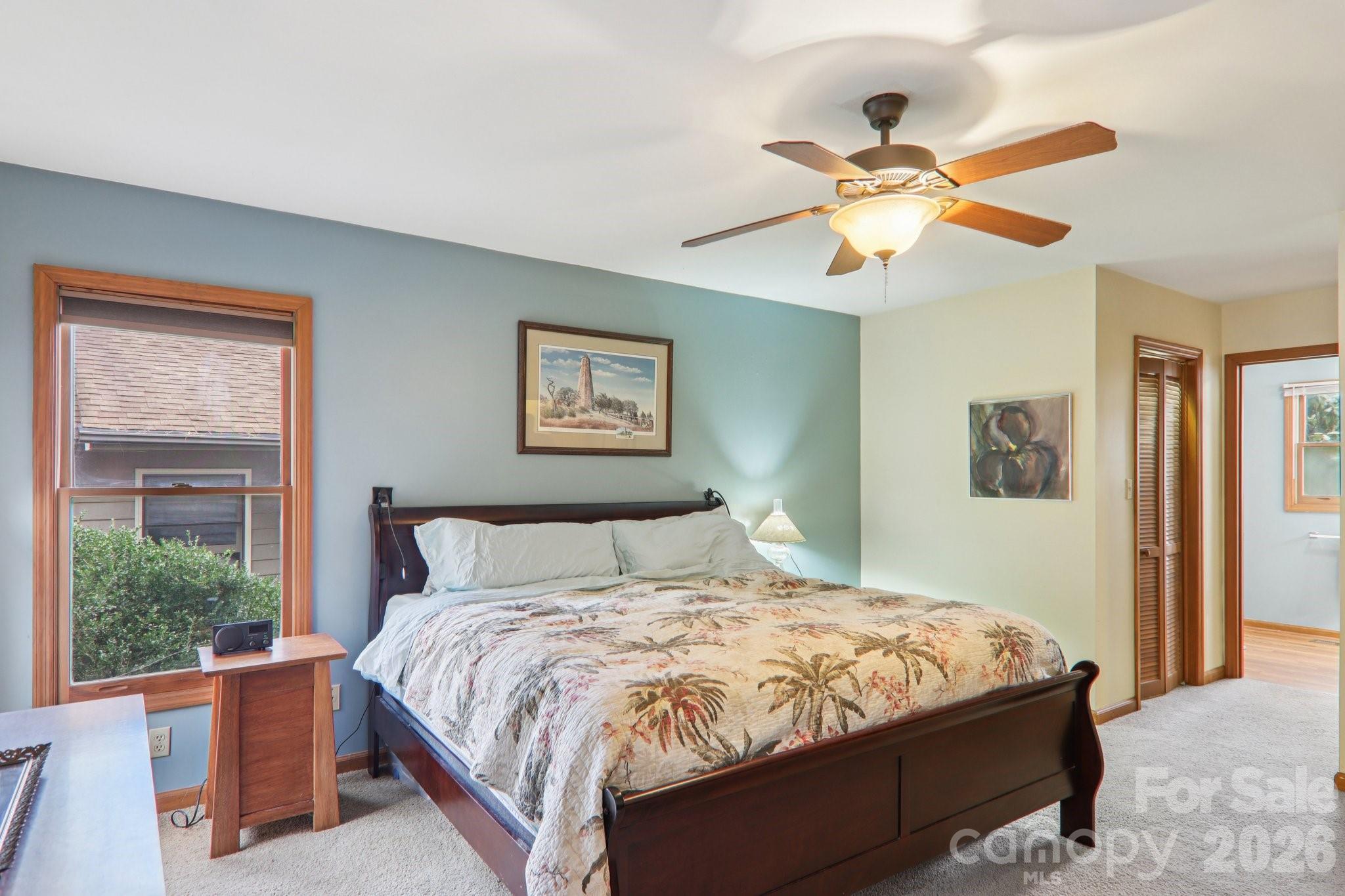 5 Hedgerose Court Asheville NC 28805