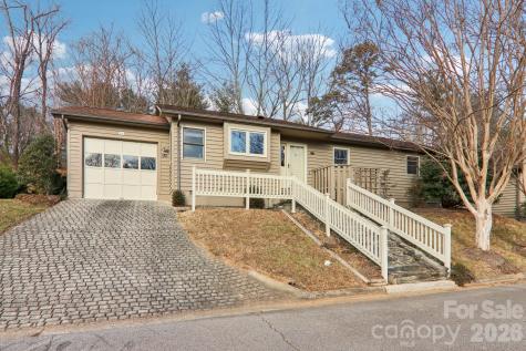 5 Hedgerose Court Asheville NC 28805