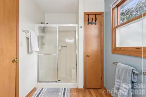 5 Hedgerose Court Asheville NC 28805