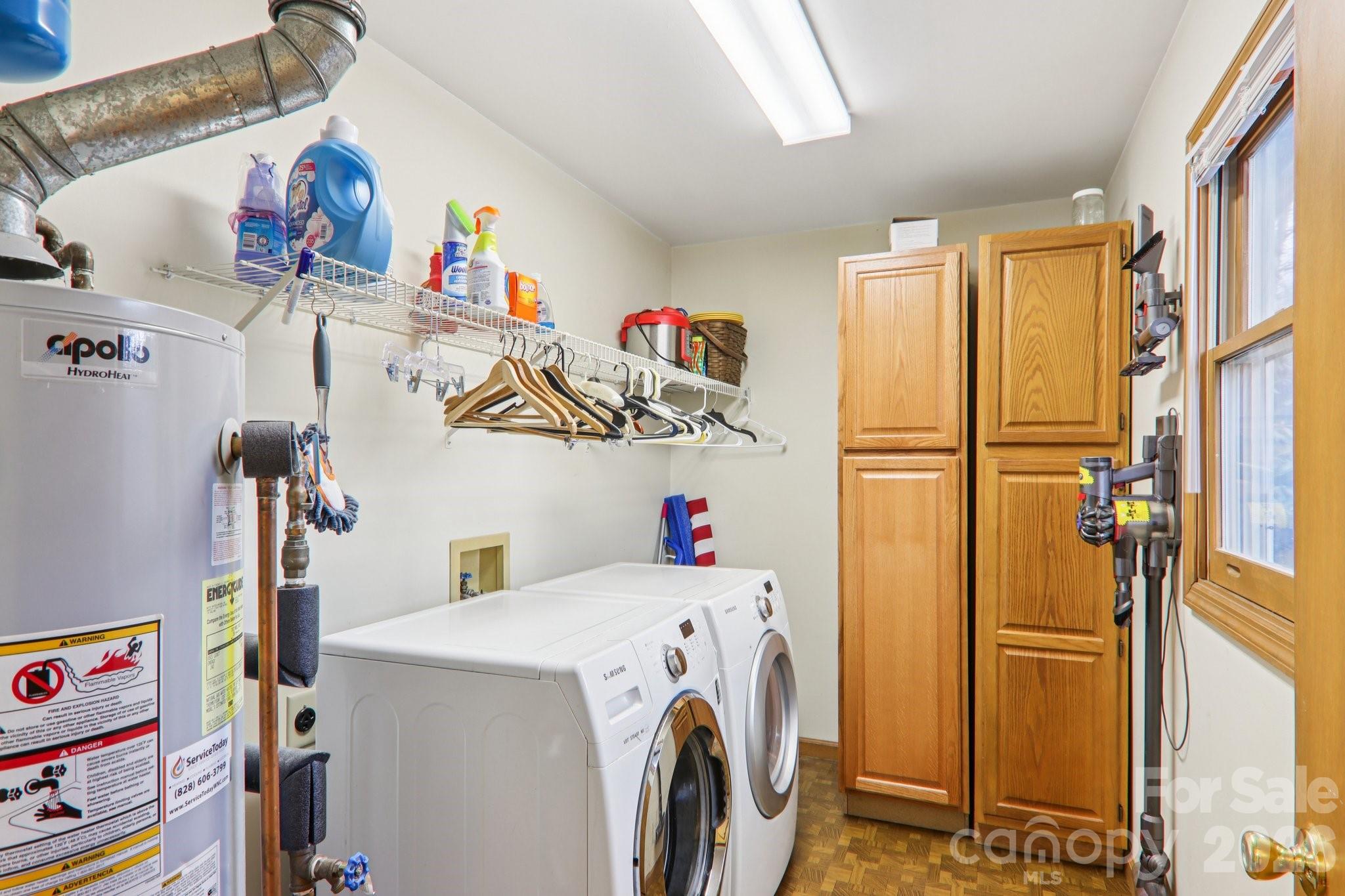 5 Hedgerose Court Asheville NC 28805