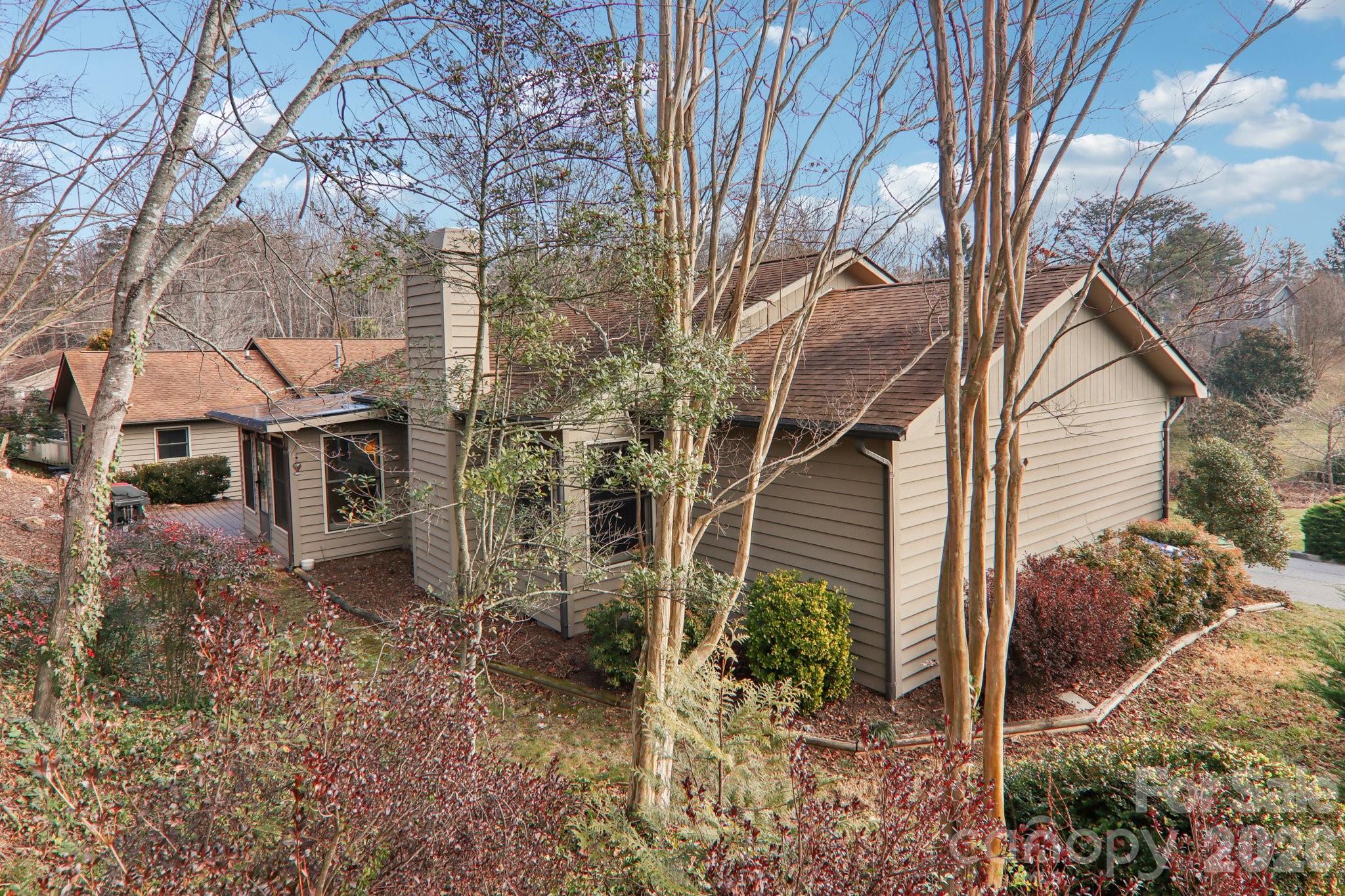 5 Hedgerose Court Asheville NC 28805