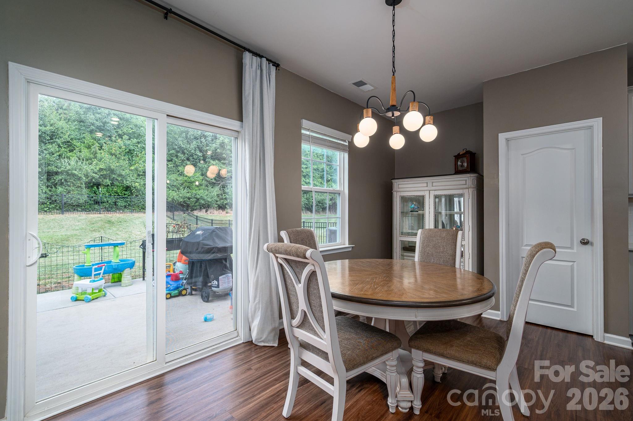 2643 Swamp Chestnut Oak Drive Gastonia NC 28056