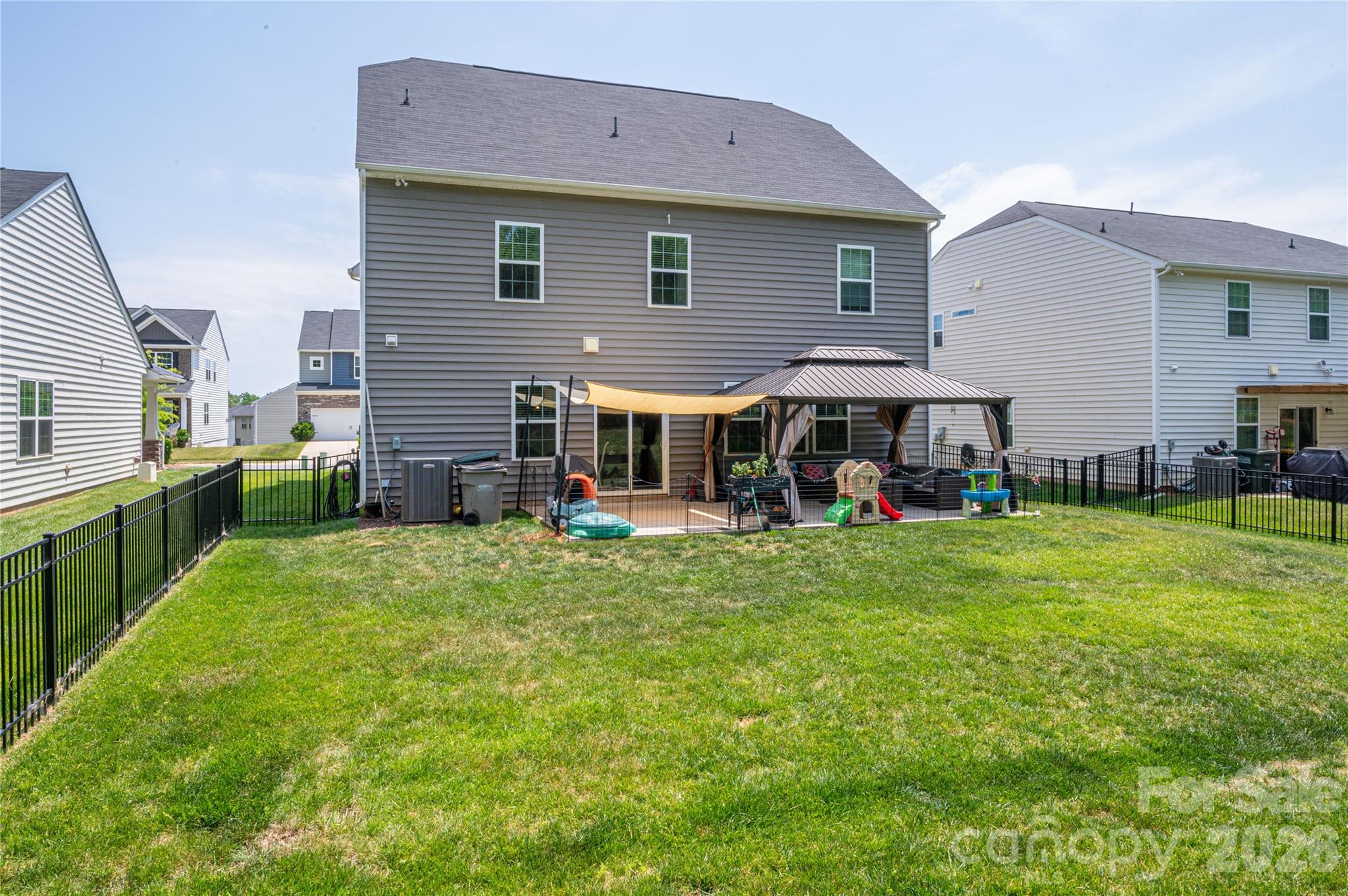 2643 Swamp Chestnut Oak Drive Gastonia NC 28056