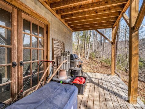 256 Bear Branch Road Hendersonville NC 28792