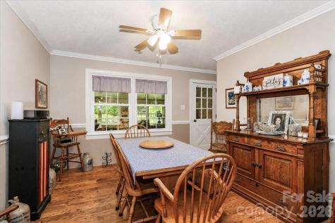 111 Wildflower Lane Statesville NC 28625