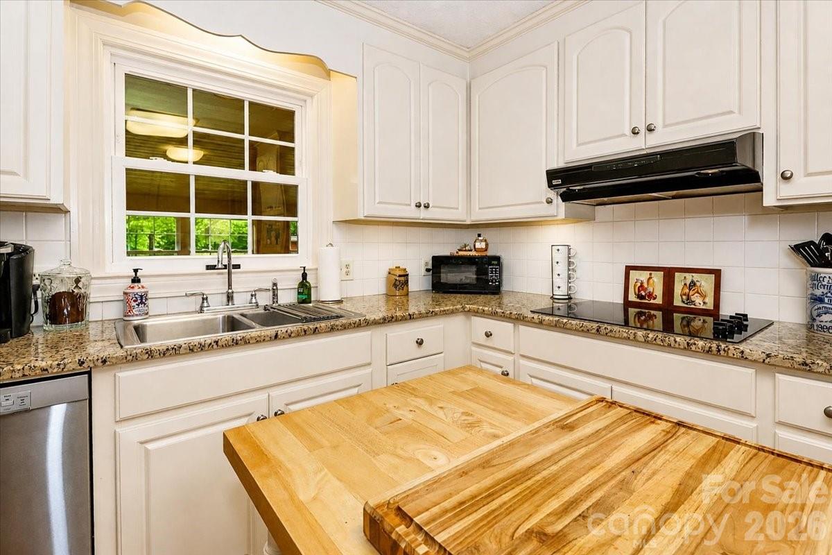 111 Wildflower Lane Statesville NC 28625