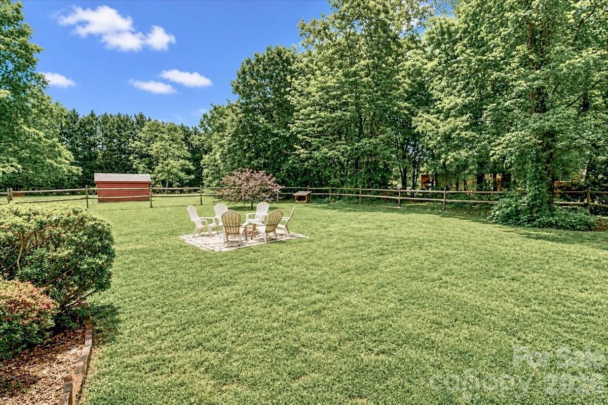 111 Wildflower Lane Statesville NC 28625