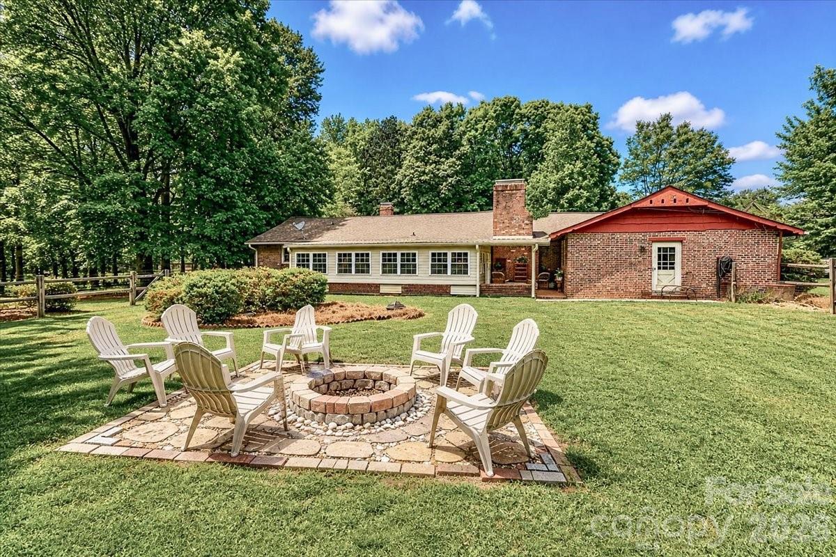 111 Wildflower Lane Statesville NC 28625